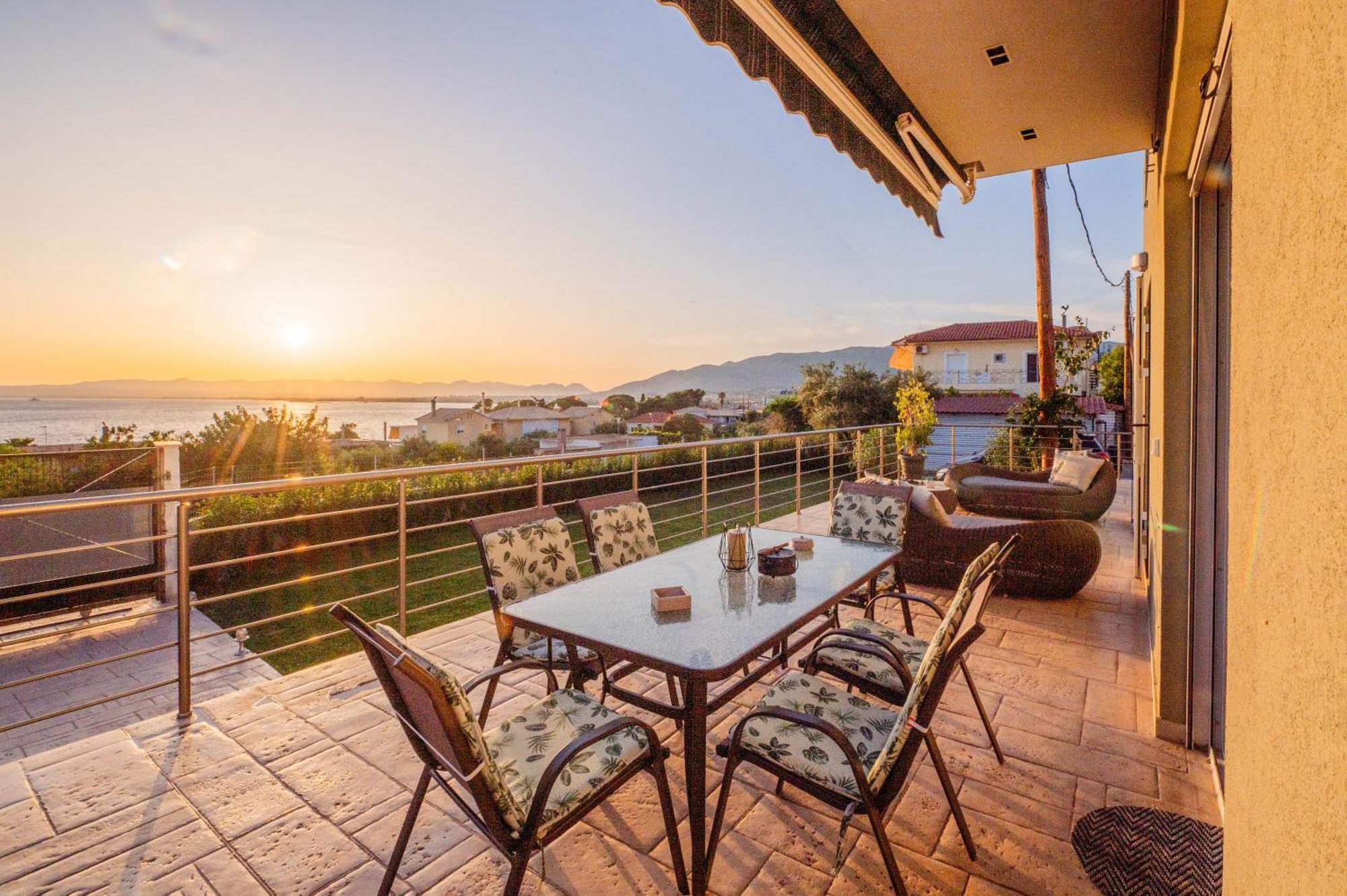 Thea Seaview Luxury Living Kalamata Exterior foto