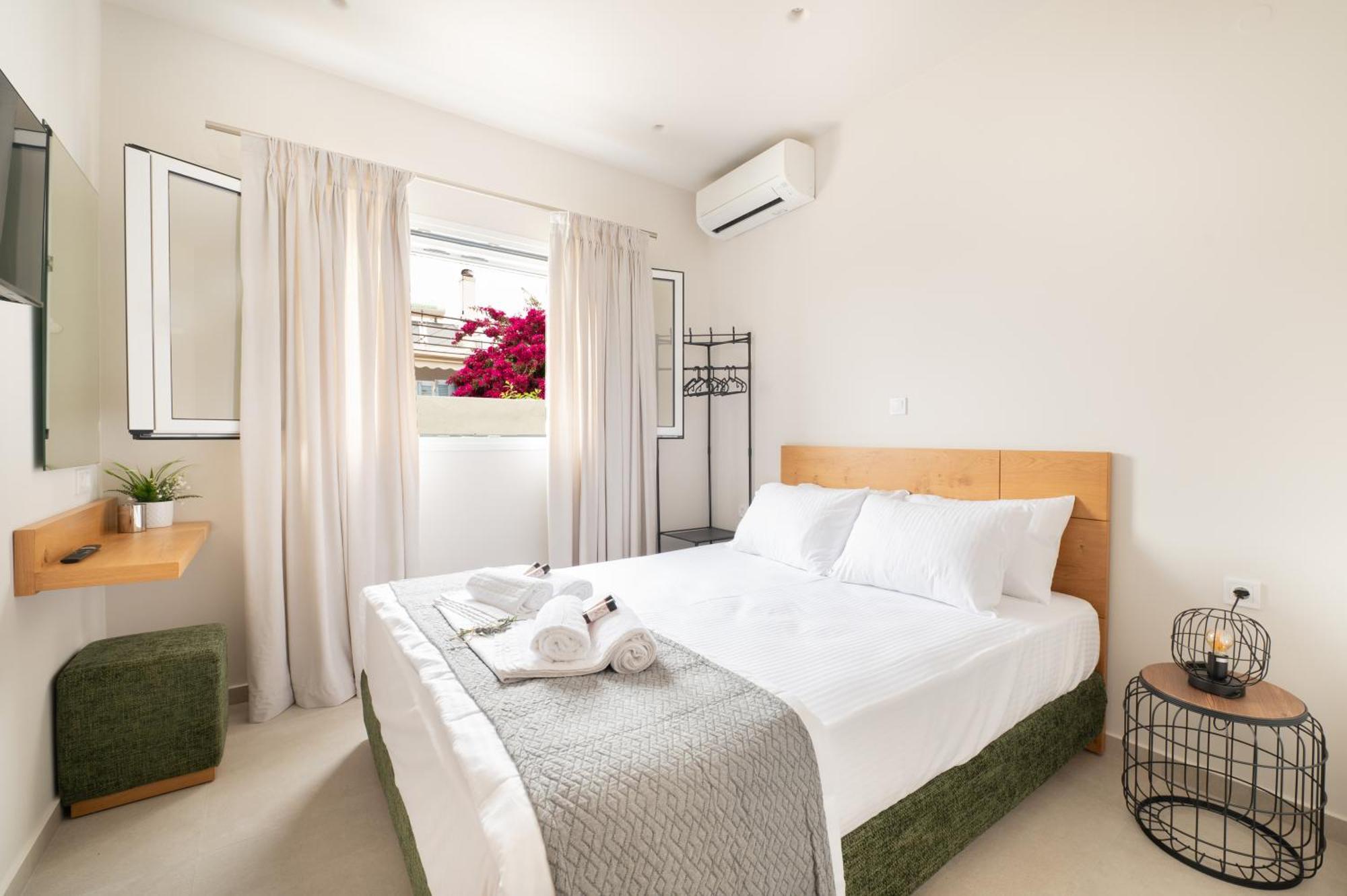 Thea Seaview Luxury Living Kalamata Exterior foto