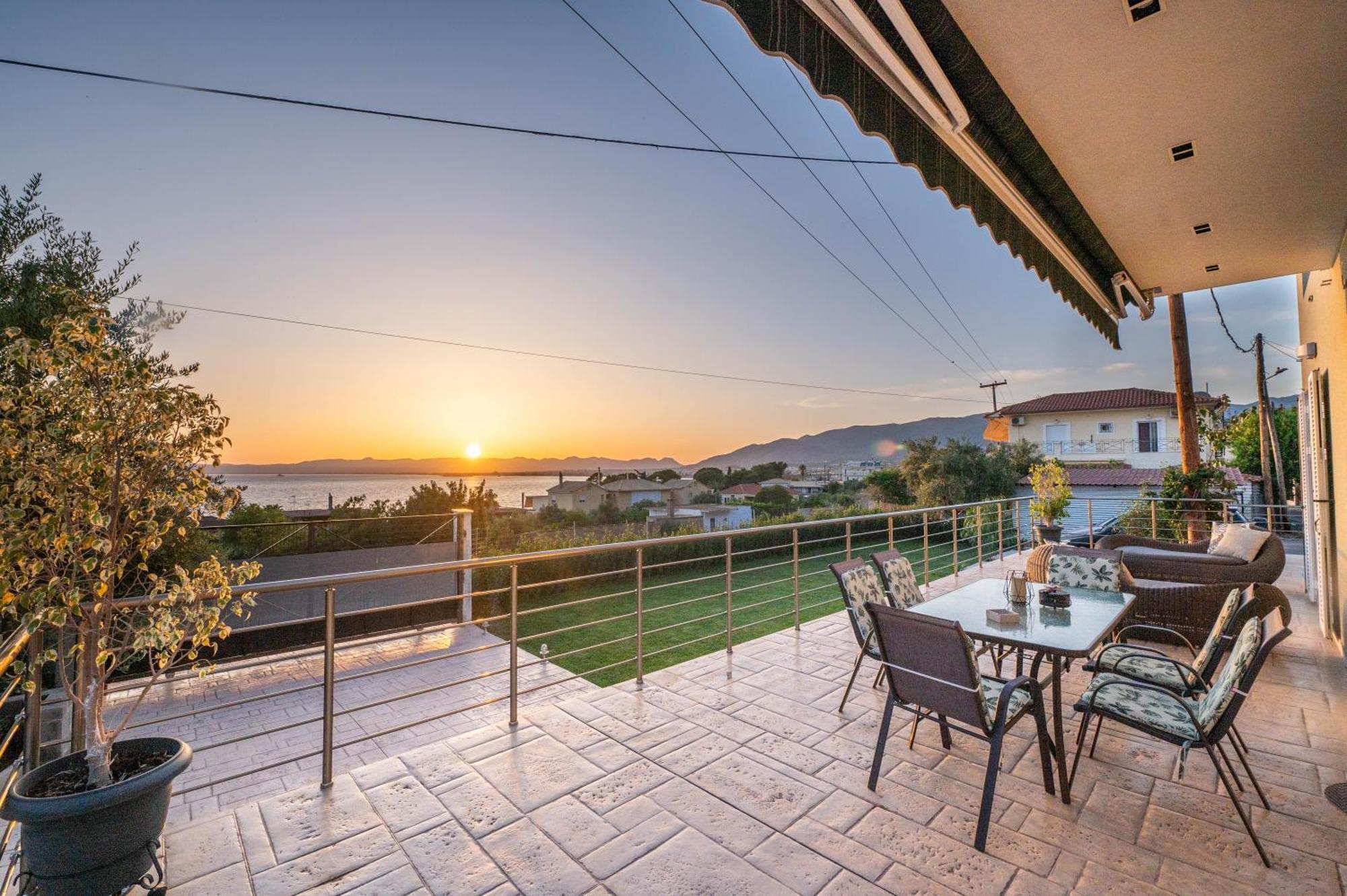 Thea Seaview Luxury Living Kalamata Exterior foto